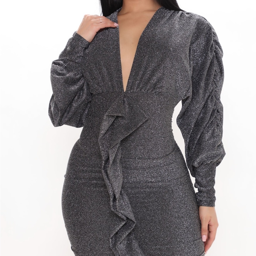 NWT Fashion Nova Camera Ready Metallic Mini Dress Black Silver Large